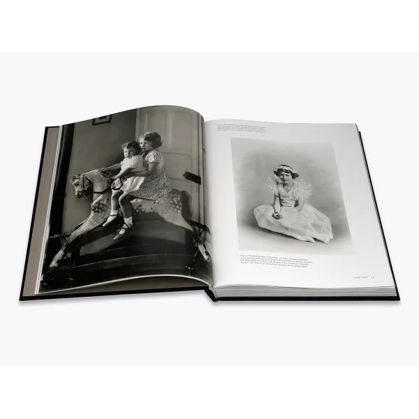 Queen Elizabeth II. A Photographic Portrait