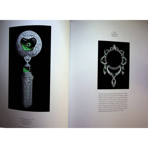 Emerald . Twenty-one Centuries of Jewelled Opulence and Power