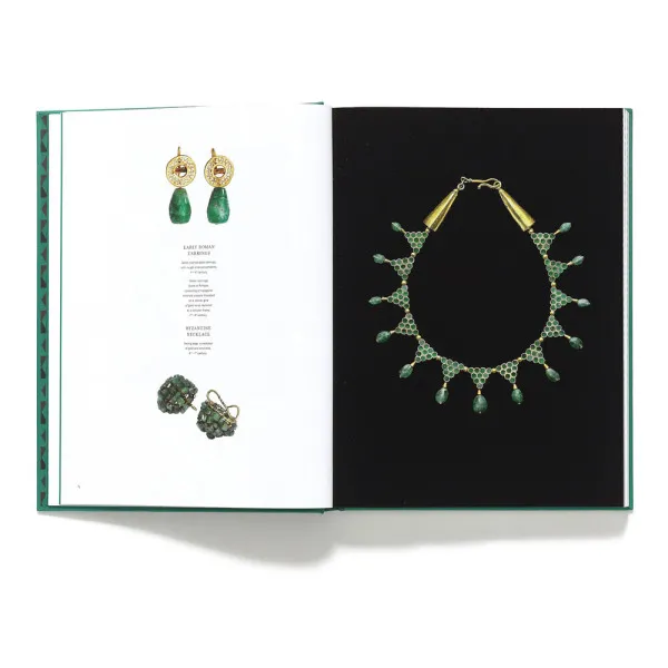 Emerald . Twenty-one Centuries of Jewelled Opulence and Power