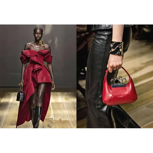 The Handbag Book: 400 Designer Bags That Changed Fashion