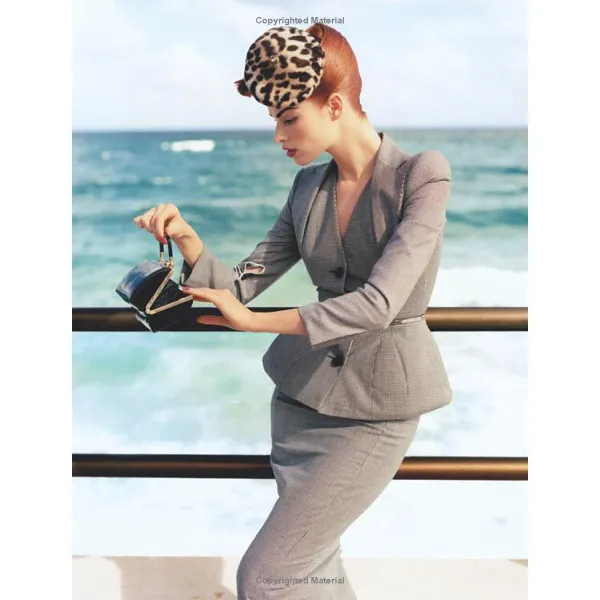 Vogue Essentials: Handbags