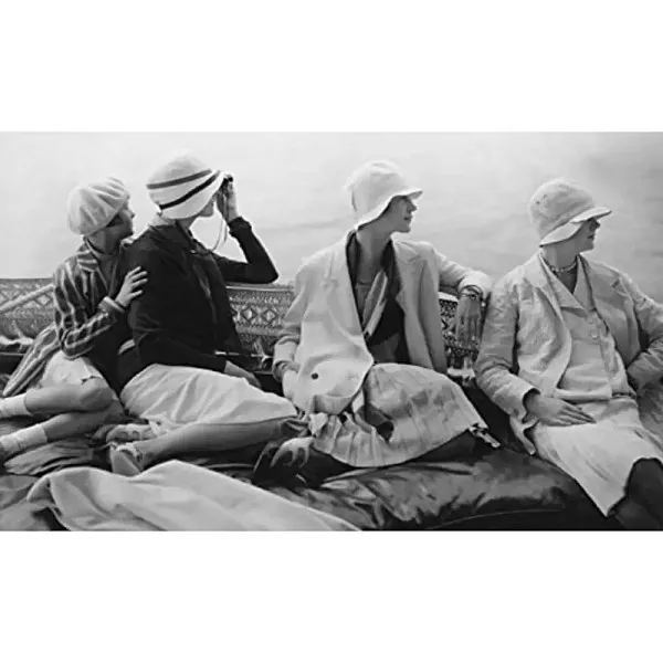 Vogue 100 (German Edition) : Hundert Jahre BritChic