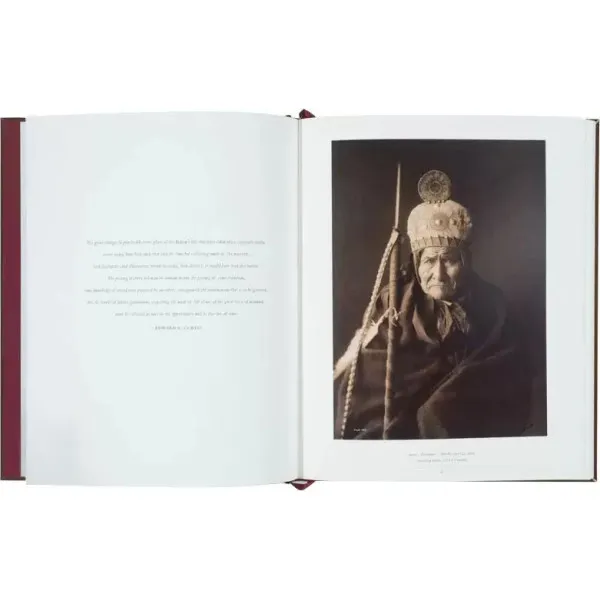 Edward S. Curtis . One Hundred Masterworks