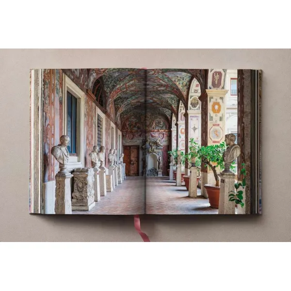 Italian Palaces. Massimo Listri