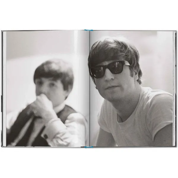 Harry Benson. the Beatles
