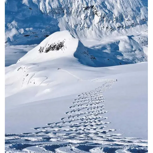 The Ultimate Ski Book . Legends, Resorts, Lifestyle & More