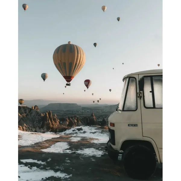 The Getaways : Vans and Life in the Great Outdoors