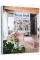 Pretty Small : Grand Living with Limited Space