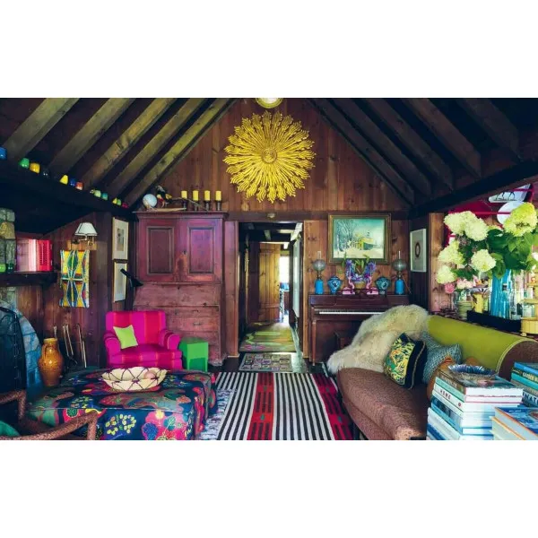 How To Get Away . Cabins, cottages, hideouts and the design of retreat